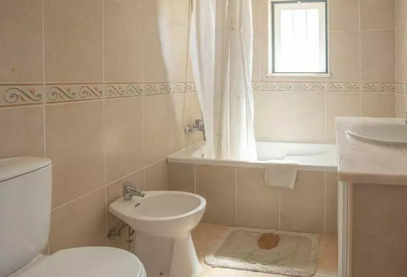 Villa Agapito   Sea View   Ac   By Bedzy
