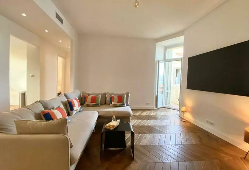 Ajaccio : Appartement De Grand Standing Vue Mer