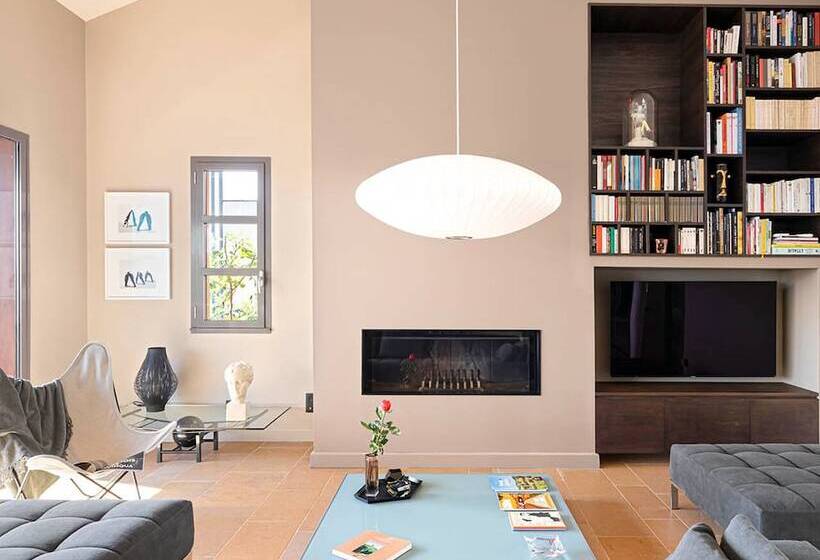 住宿加早餐  La Maison Py