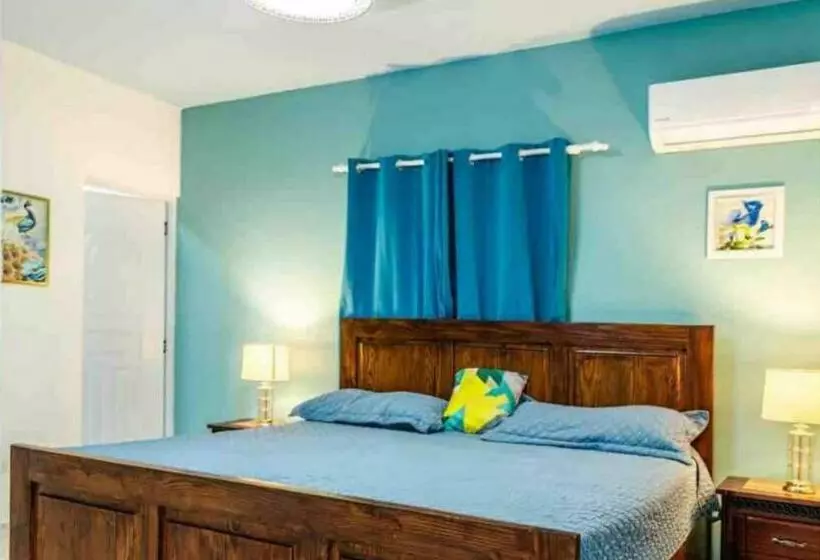 Hermosa Villa En Sosúa A Tan Solo 3 Minutos De La Playa