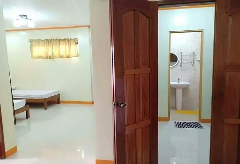 هتل Oyo 900 Tahanan Ni Kuya Juan