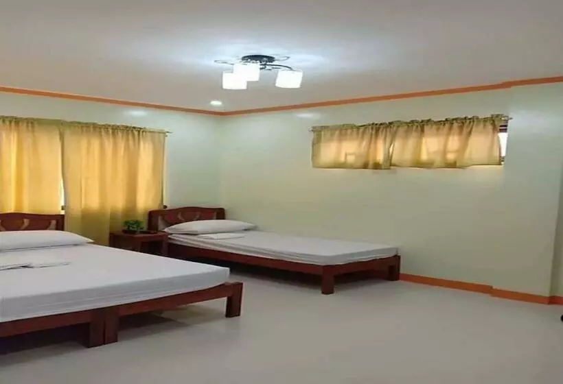 هتل Oyo 900 Tahanan Ni Kuya Juan