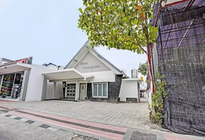 Hotelli Oyo 91618  Nawangwulan