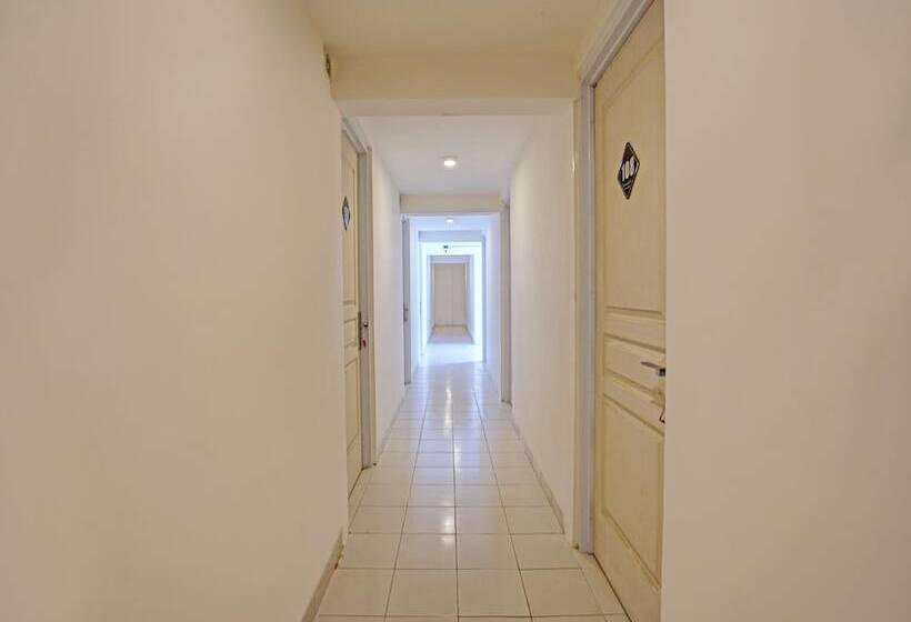 Hotel Oyo 91618  Nawangwulan