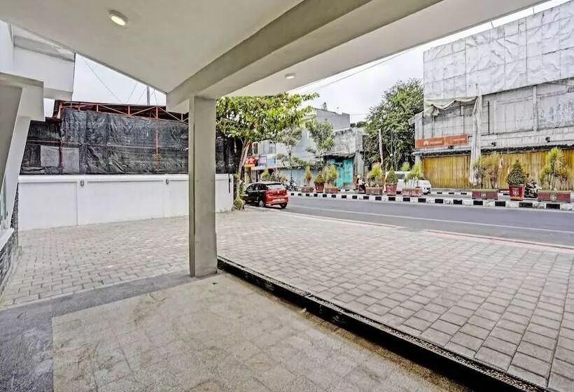 Hotelli Oyo 91618  Nawangwulan