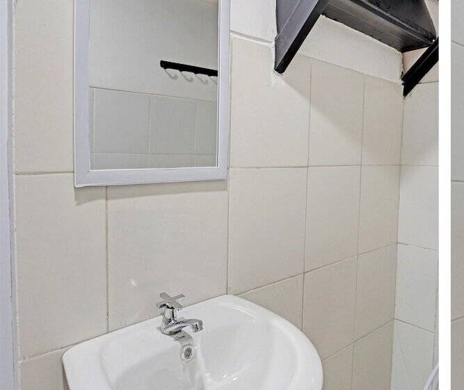 Hotel Oyo 91618  Nawangwulan