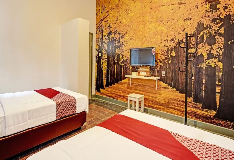 Hotel Oyo 91618  Nawangwulan