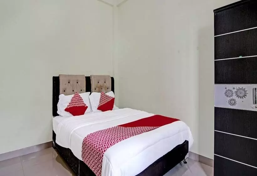 Hotelli Oyo 91642 Fhazel Residence Syariah
