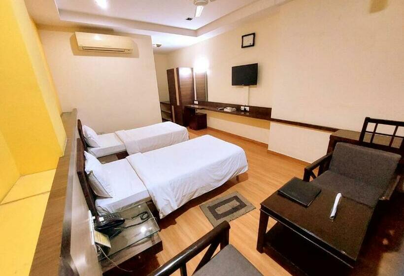 호텔 Vatsa International