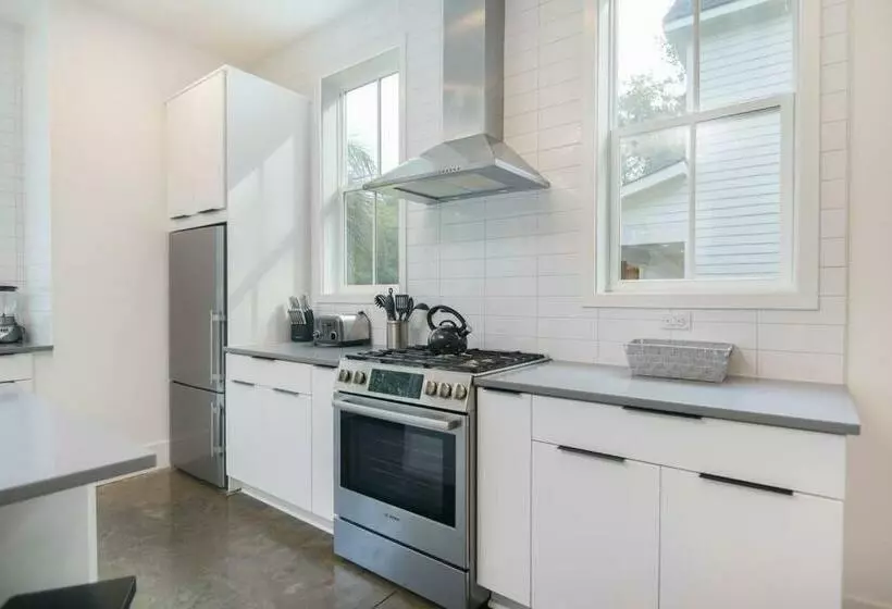 Music Manor 3 King Beds W Pool Mins To Beach&dt