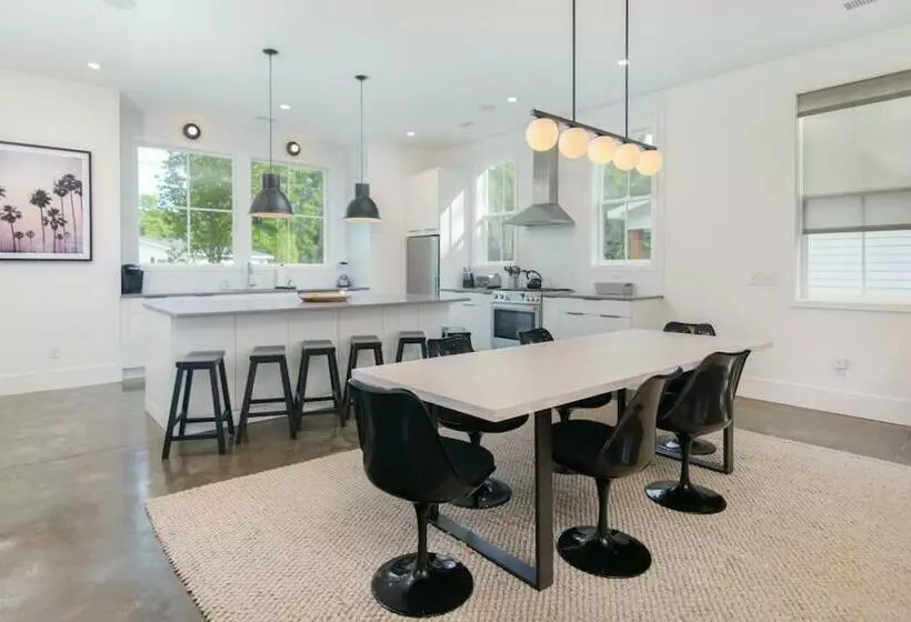 Music Manor 3 King Beds W Pool Mins To Beach&dt