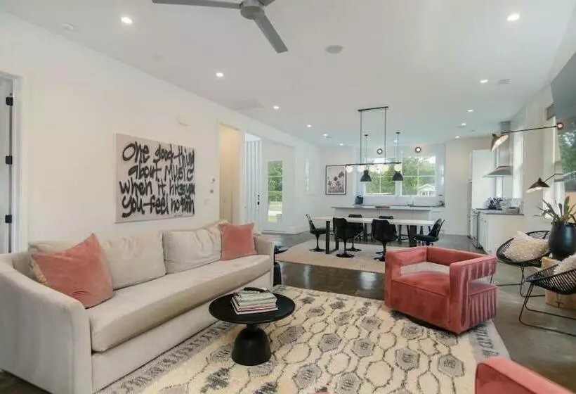 Music Manor 3 King Beds W Pool Mins To Beach&dt