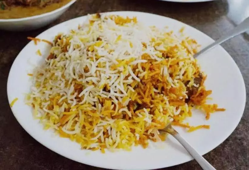 پانسیون Four Season 1 Airport Guest House