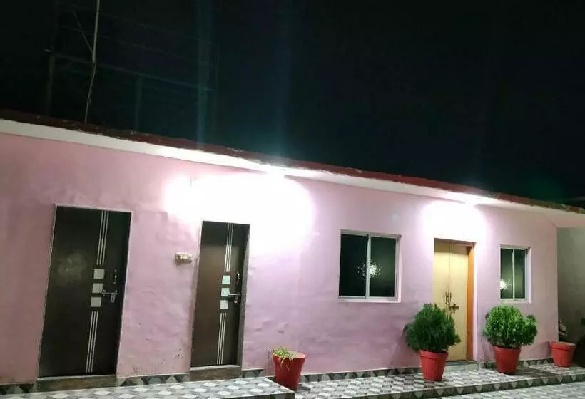 Majatalo Laxmanji Villas