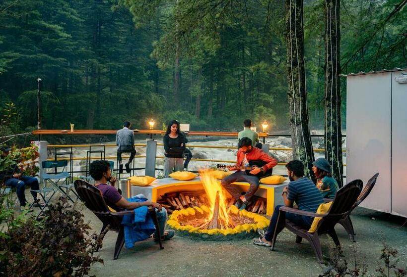The Hosteller Kasol Riverside