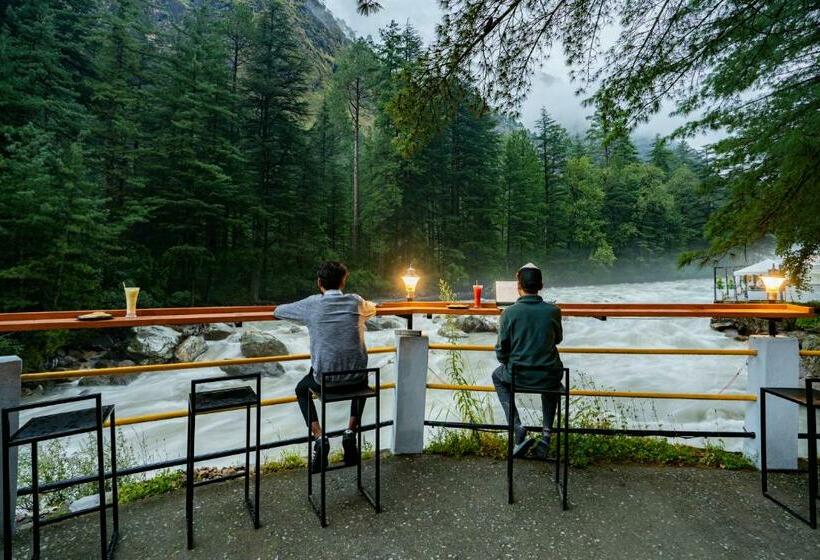 The Hosteller Kasol Riverside