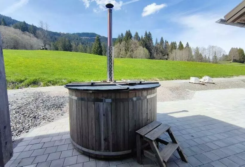 Zum Hüttenklaus   12 Personen Gruppenunterkunft In Den Bergen Mit Eigenem Badezuber