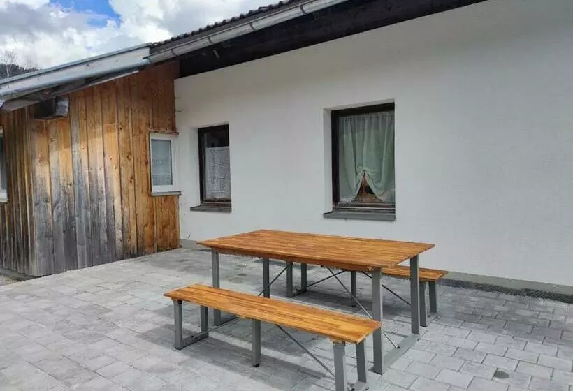 Zum Hüttenklaus   12 Personen Gruppenunterkunft In Den Bergen Mit Eigenem Badezuber