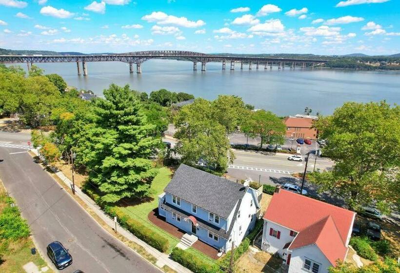 Deck View Of Hudson River & Mt Beacon / Boho Suite