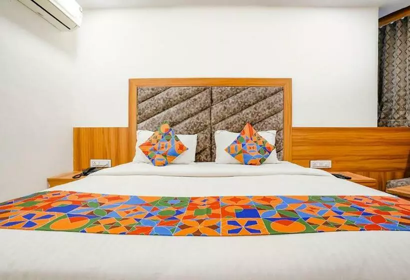 Fabhotel Silver Inn