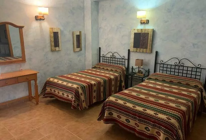 ホテル Restaurante Azabache