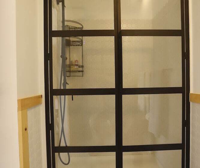 Мотель The Vine On Main