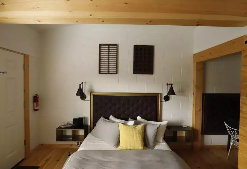 Motelli The Vine On Main