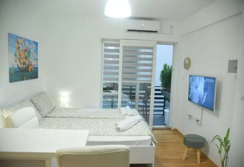 Dekart 2 Apartment
