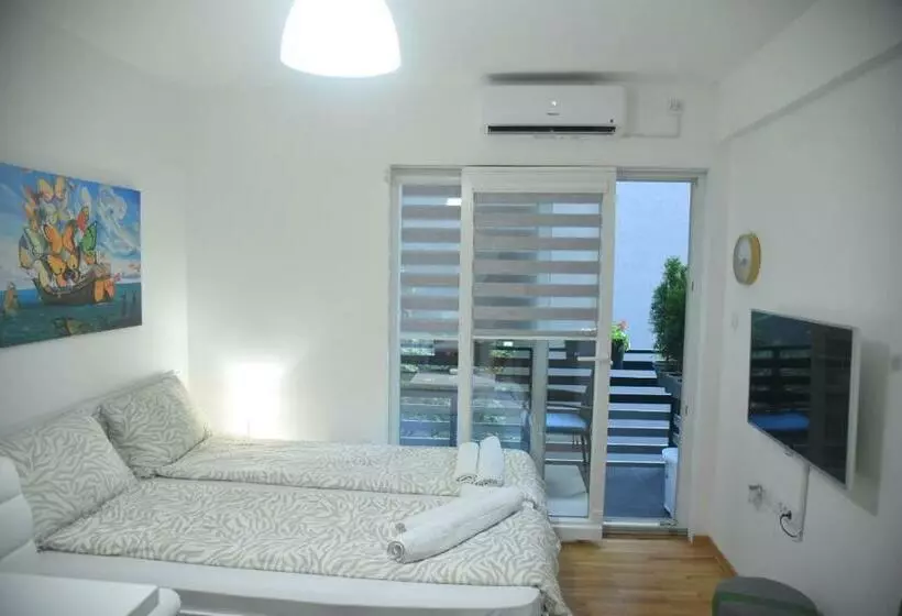 Dekart 2 Apartment