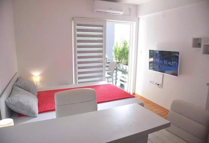 Dekart 2 Apartment