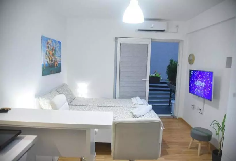 Dekart 2 Apartment