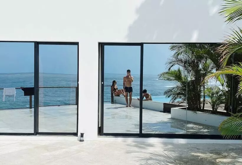 هتل Laola Surf Camp El Sunzal