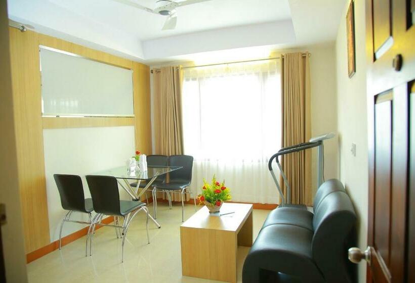 בית מלון כפרי Samudra Regency