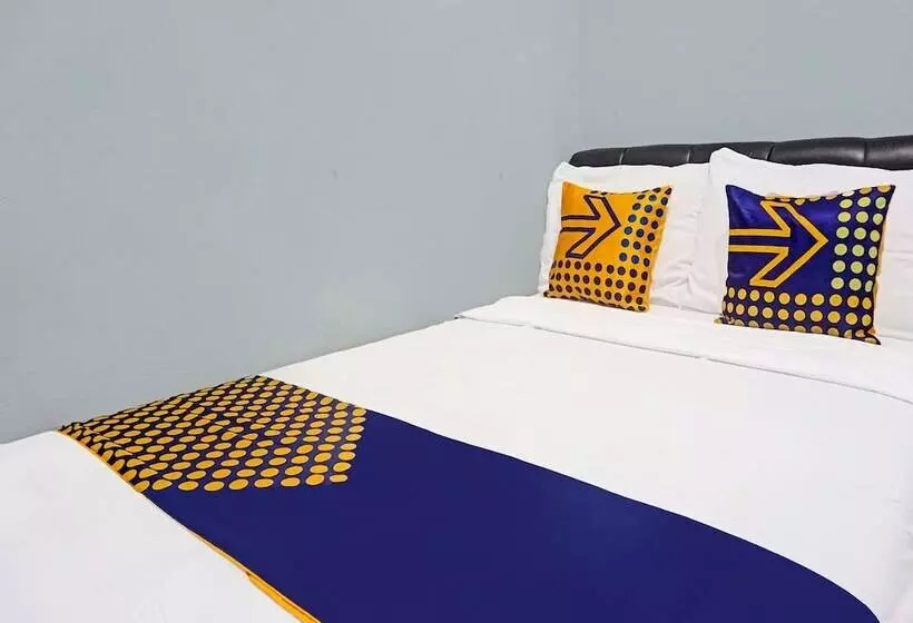Hotelli Spot On 91600 Syariah Army Kost & Homestay