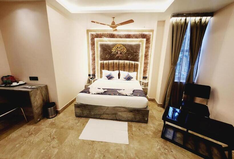 בית מלון כפרי The Greenstar Inn Premium