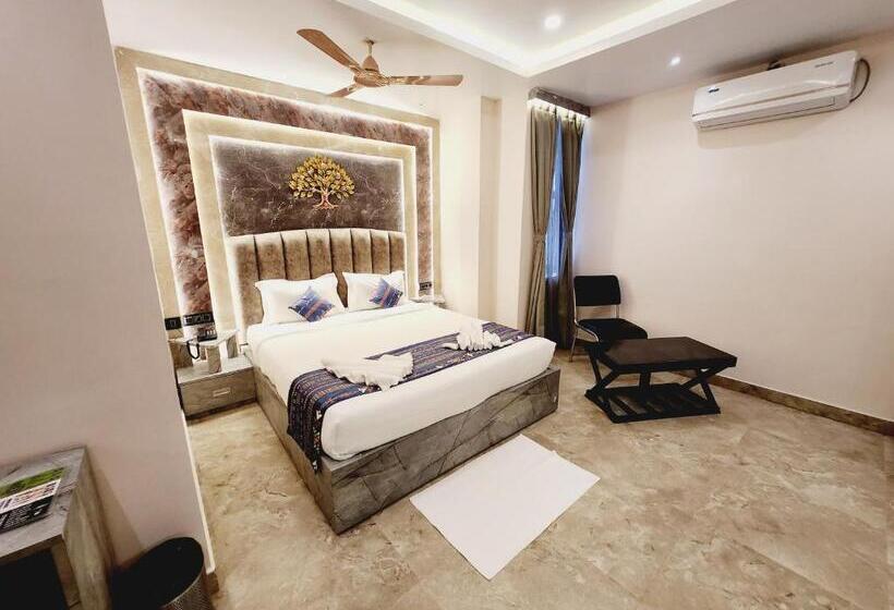 בית מלון כפרי The Greenstar Inn Premium