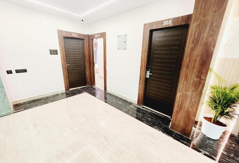 בית מלון כפרי The Greenstar Inn Premium