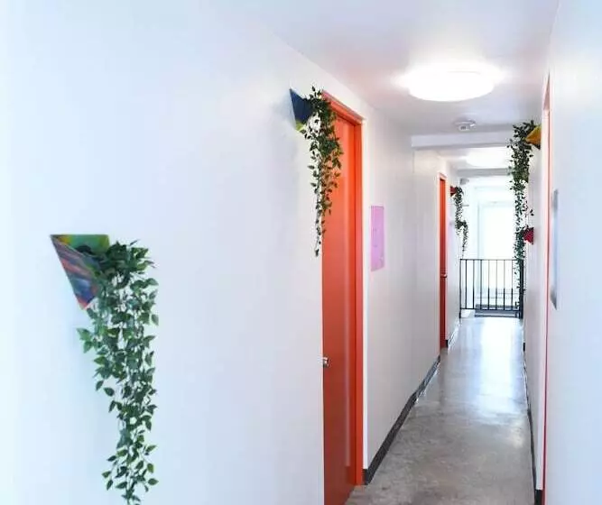 Juliette Hostel Digital Nomad Women Only