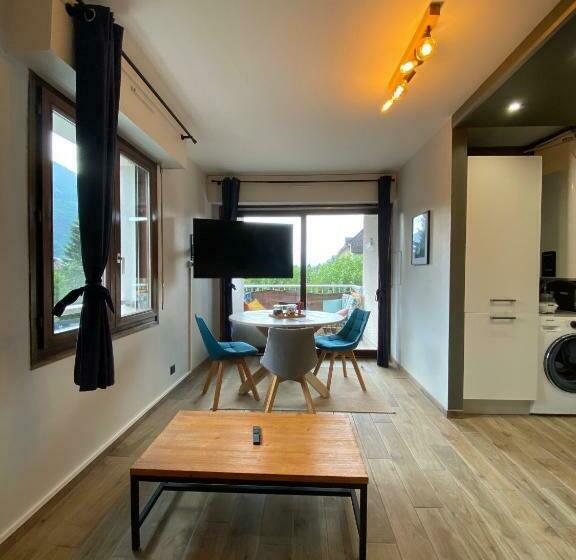 Le Malaga   Parking & Balcon, à 500m Du Lac !