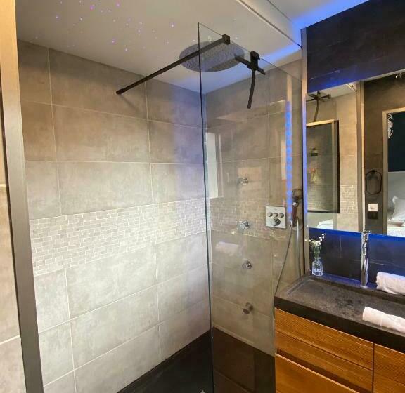 Le Malaga   Parking & Balcon, à 500m Du Lac !