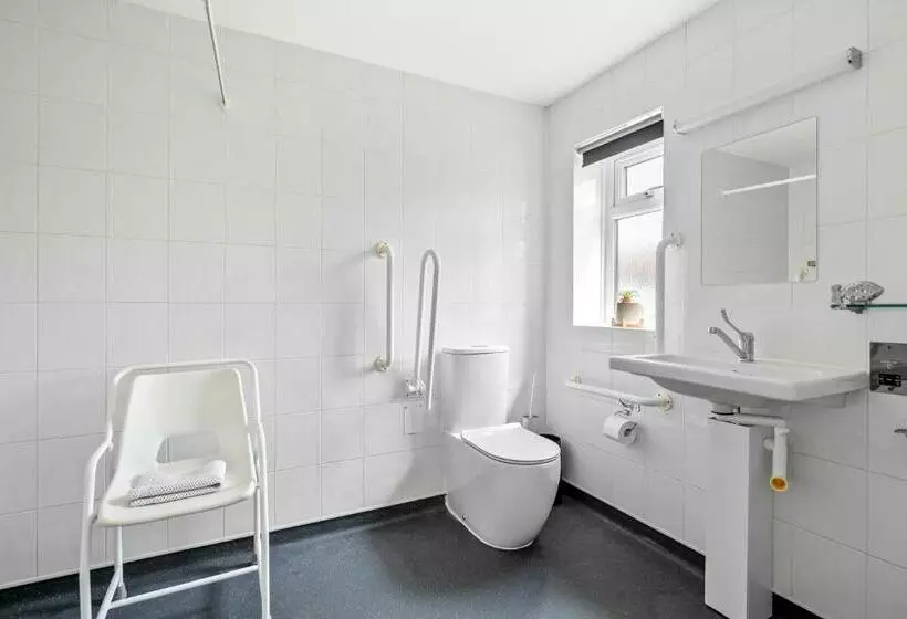 Number 4 Lytton Tree Lodge, Reydon, Southwold