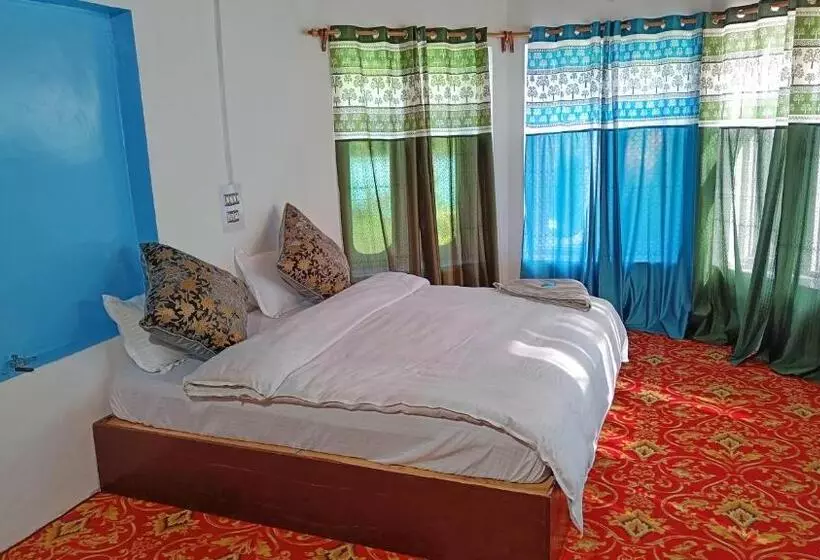 ホテル Kolahoi Heights Guest House