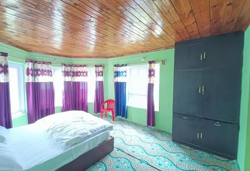 ホテル Kolahoi Heights Guest House