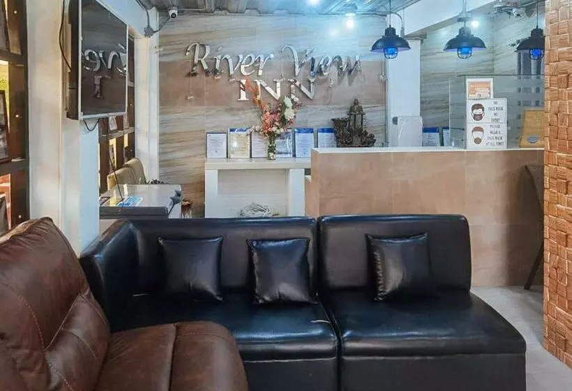 ホテル Urbanview At Balzain East Tuguegarao City By Reddoorz