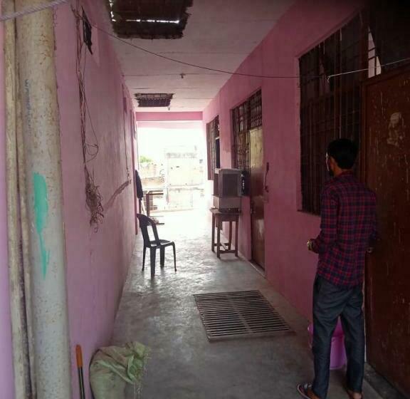 Laxmi Boys Hostel By Wb Inn