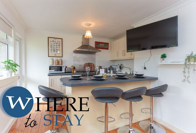 Lovely Apartment By The Hillwood Park Free Parking