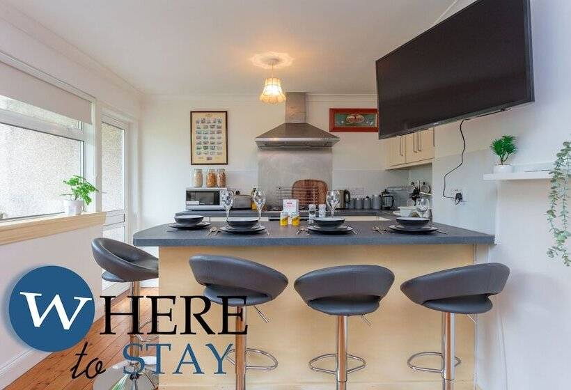 Lovely Apartment By The Hillwood Park Free Parking