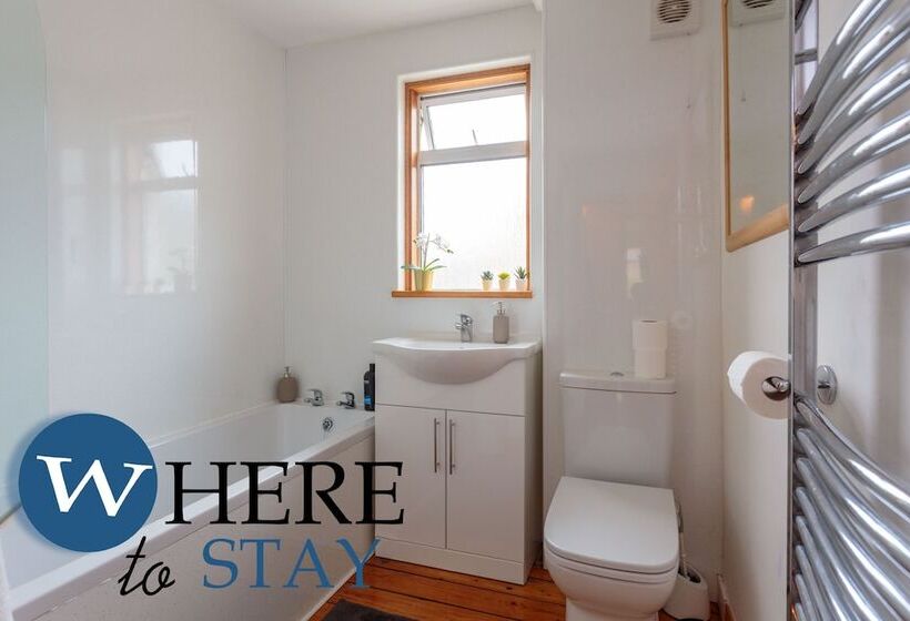 Lovely Apartment By The Hillwood Park Free Parking