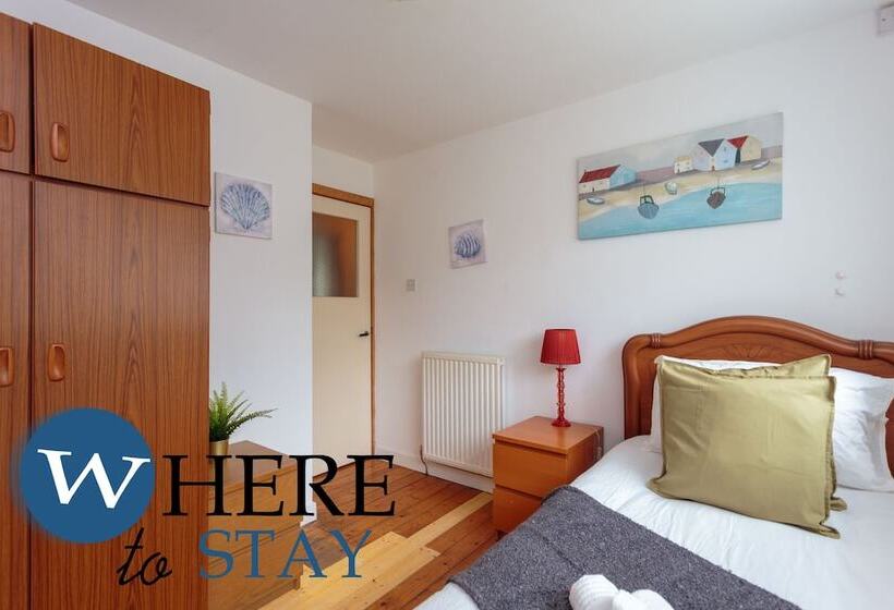 Lovely Apartment By The Hillwood Park Free Parking