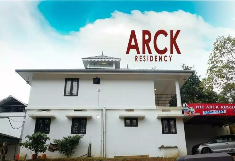 ペンション Arck Residency